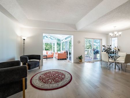 For Lease - 678 Salzburg Drive, Waterloo, Ontario - Photo 2