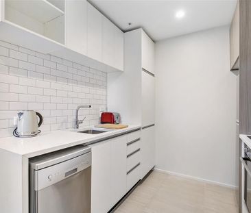 Location! Location! Location! - Photo 2