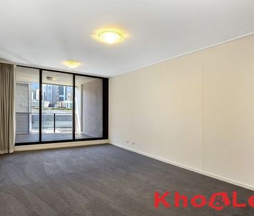 TWO-BEDROOM APARTMENT WITH CITY VIEWS & TWO CAR SPACES IN "BULLECOURT" - Photo 1