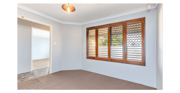 For Lease - $800 per week - Photo 1