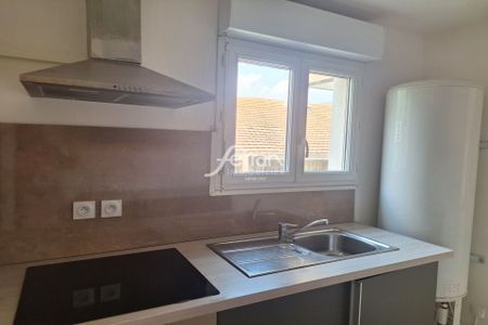 Location Appartement 3 pièces 73m² DRAGUIGNAN 83300 - Photo 3