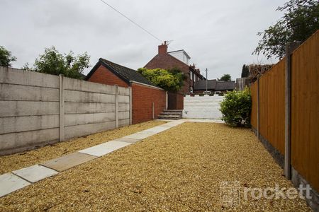 2 bed Semi Detached House to rent in West View, Wolstanton, ST5 - Photo 2