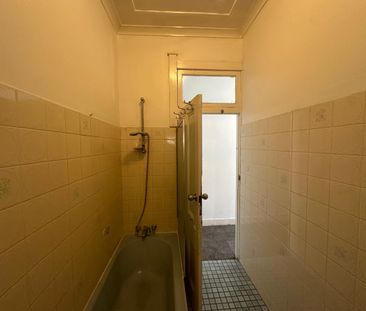 Convenience in Prime Arncliffe Location - Photo 4