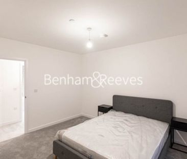 1 Bedroom flat to rent in East Acton Lane, Acton, W3 - Photo 6