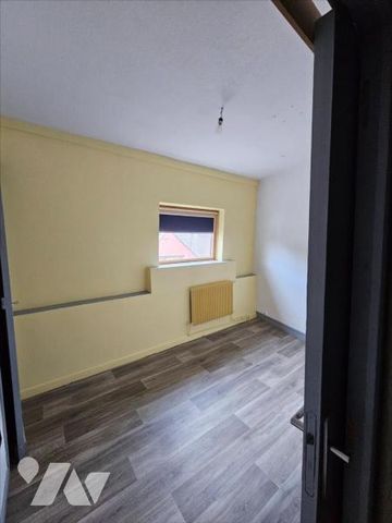 Lomme bourg duplex deux chambres - Photo 2