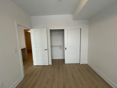 For Lease - 3240 William Coltson Avenue Unit# 1603, Oakville, Ontario - Photo 4