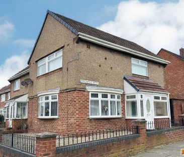 3 bedroom semi-detached house to rent - Photo 6