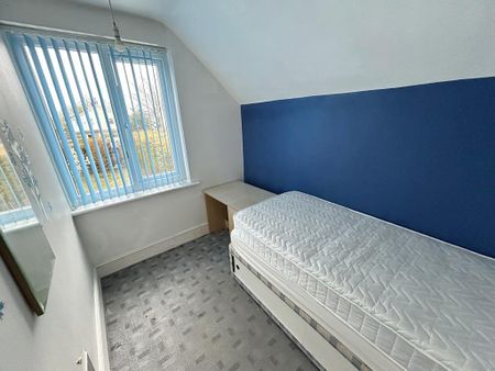 3 bedroom detached house to rent - Photo 4