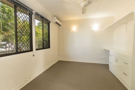 31 Crete Street, Aitkenvale - Photo 2