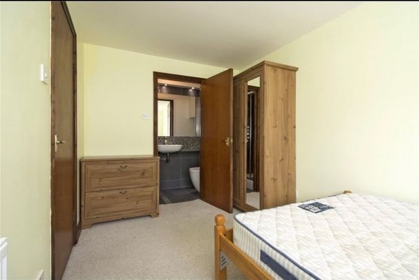 Room in a Shared House, Pointers Close, E14 - Photo 1