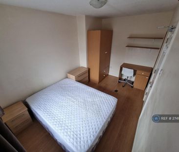 6 bedroom terraced house to rent - Photo 3