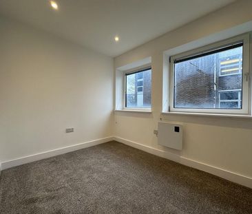 2 bedroom apartment to rent - Photo 6