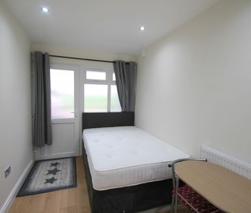 The Annexe, 115 Long Lane, Stanwell,,TW19 - Photo 1