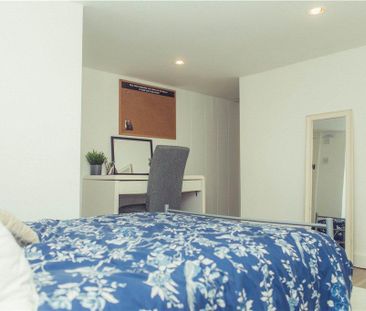 4 bedroom terraced house to rent - Photo 5