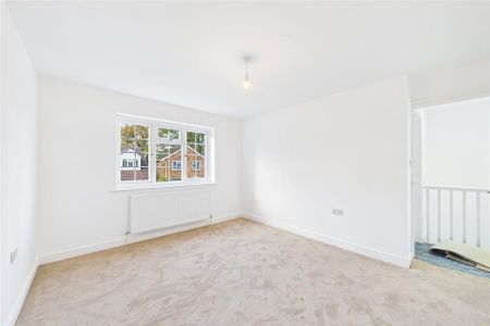 3 bedroom detached house to rent - Photo 3