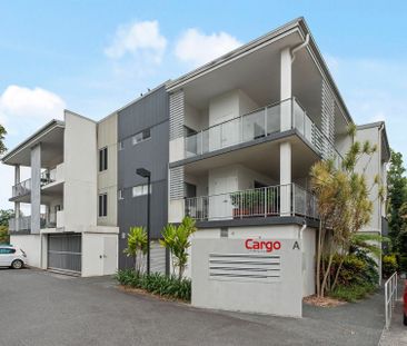 Modern Comfort and Convenience in the Heart of Coopers Plains - Photo 5