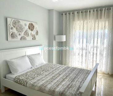 Penthouse for rent in Estepona - Photo 4