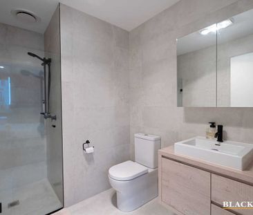 Centrally Located Executive Townhouse - Photo 3