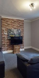 5 bedroom flat to rent - Photo 3