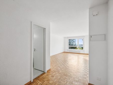 Beautiful and spacious 1.5-room apartment. 1.4.2026 - Photo 5