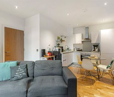 1 bedroom flat to rent - Photo 2