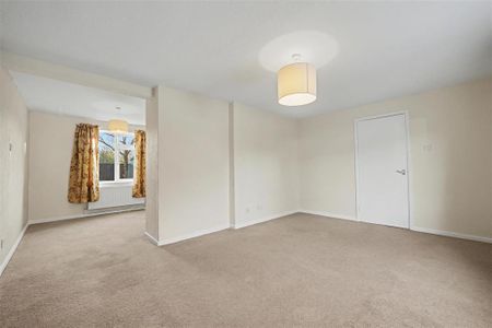 4 bedroom terraced house to rent - Photo 2
