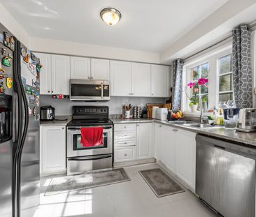For Lease - 3072 Turbine Crescent, Mississauga, Ontario - Photo 5