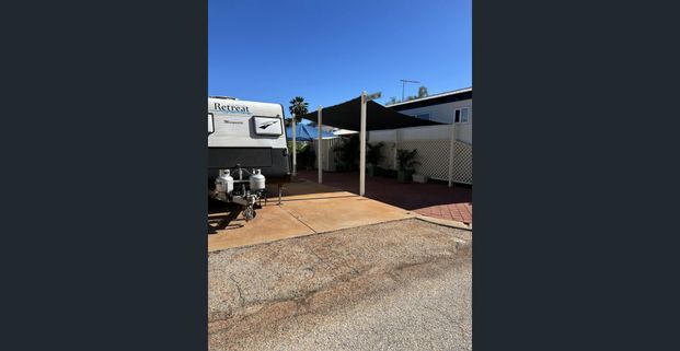 Caravan site with private ensuite! - Photo 1