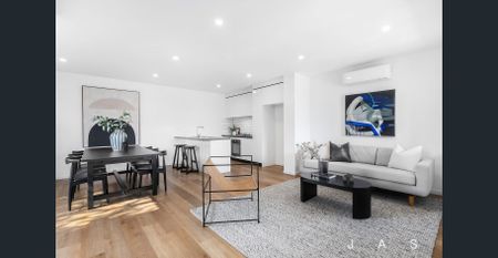 Yarraville Life Awaits - Photo 4