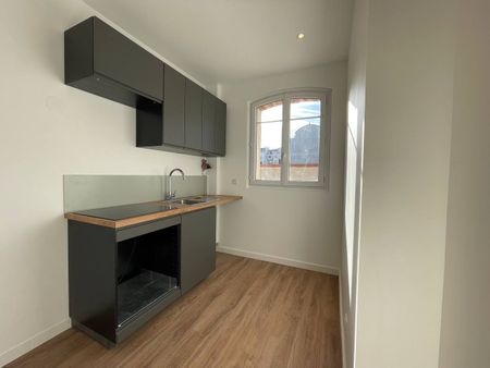 Location Appartement 2 pièces 40m² ENGHIEN LES BAINS 95880 - Photo 4