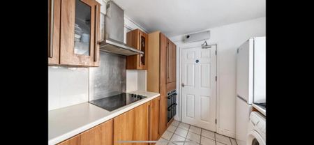 4 bedroom terraced house to rent - Photo 3