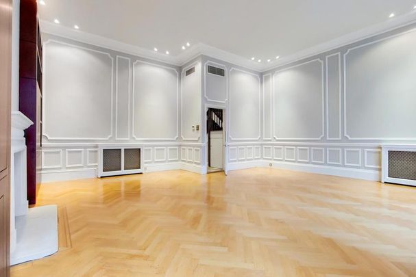 3 bedroom flat to rent - Photo 1