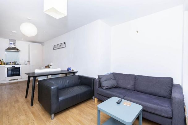 Stunning two bed two bath apartment in Mayfair. Mins to Hyde Park - Photo 1