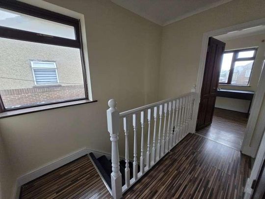 Sandhurst Road, Edmonton, N9 - Photo 1
