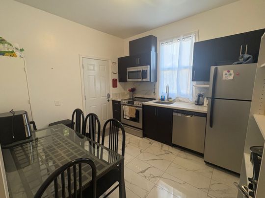 For Lease - 300 Locke Street Unit# unit 1, Hamilton, Ontario - Photo 1