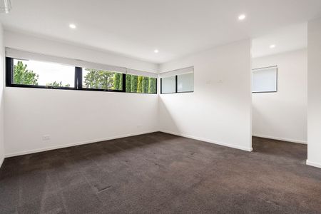 Lifestyle & Location - Photo 4