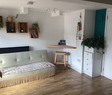 Studio Flat, Brentwood Road, BN1 - Photo 6