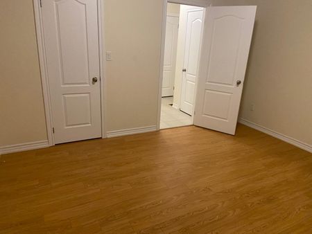 For Lease - 5 Shiff Crescent, Brampton, Ontario - Photo 5