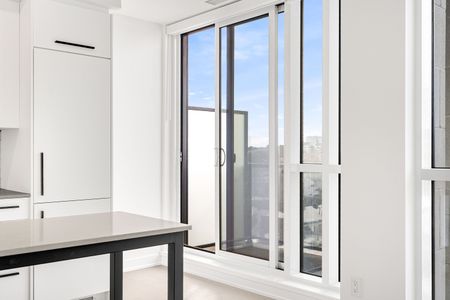 For Lease - 560 Rideau Street Unit# 704, Lower Town - Sandy Hill, Ontario - Photo 2