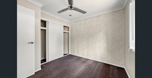 Have you been looking for the perfect generous home in a family friendly location? - Photo 1