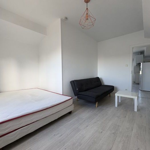 Location Appartement 2 pièces Meublé 29m² BRIVE LA GAILLARDE 19100 - Photo 1