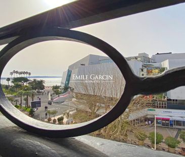 Superbe appartement sur la Croisette, vue mer et palais, unique à l... - Photo 1