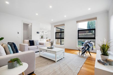 3/4 Talbett Street, Burwood VIC 3125 - Townhouse For Rent | Domain - Photo 3