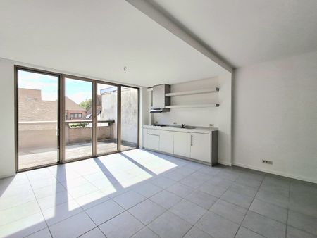 CENTRAAL GELEGEN APPARTEMENT MET TERRAS IN HARTJE TIELT - Photo 2