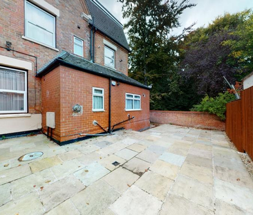 4 bedroom ground floor flat to rent - Photo 1 | Rentumo
