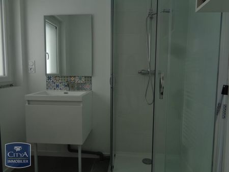 Location Appartement 1 pièce 16m² ST NAZAIRE 44600 - Photo 5