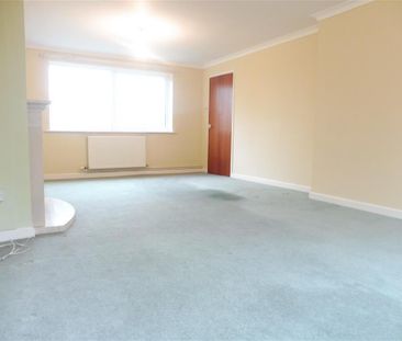 Derwent Gardens, Yeovil - Photo 3