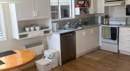 Move Straight-In: Idyllic Havelock North - Photo 3