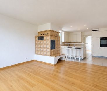 Charmanter 4.5-Zimmer-Hausteil mit Terrasse, Garten und Kachelofen ... - Photo 3