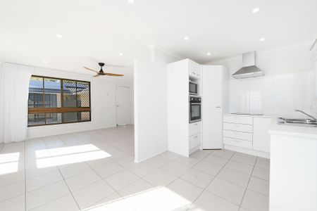 Duplex in Currimundi - Photo 2